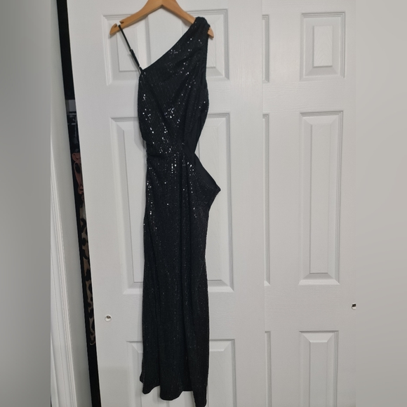 Hello molly LUMINOUS LIFE MIDI DRESS BLACK - Picture 7 of 8